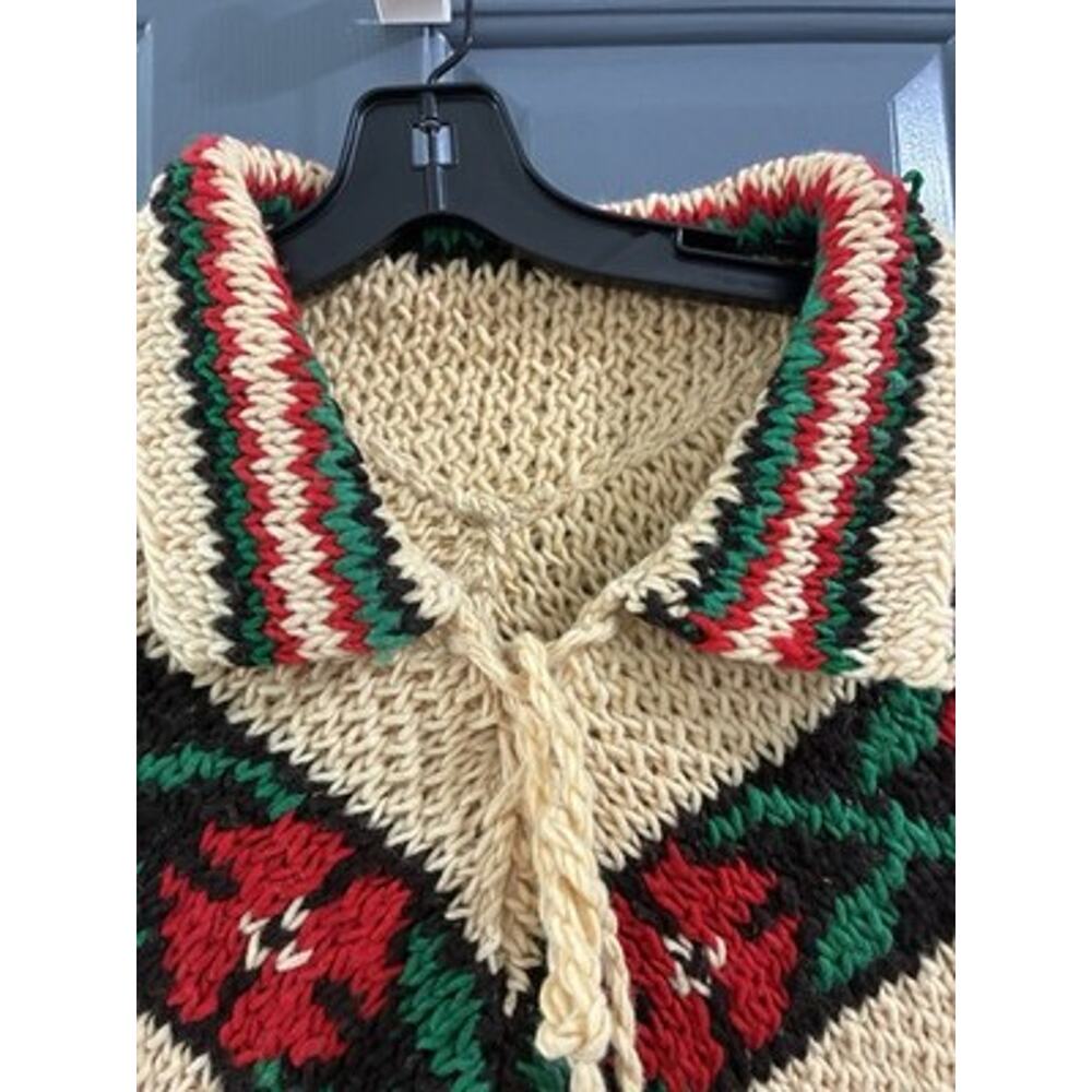 Vts Chunky Hand Knit Wool? Poncho Ivory/Green/Red/Black flowers Julie Girl - Picture 3 of 9